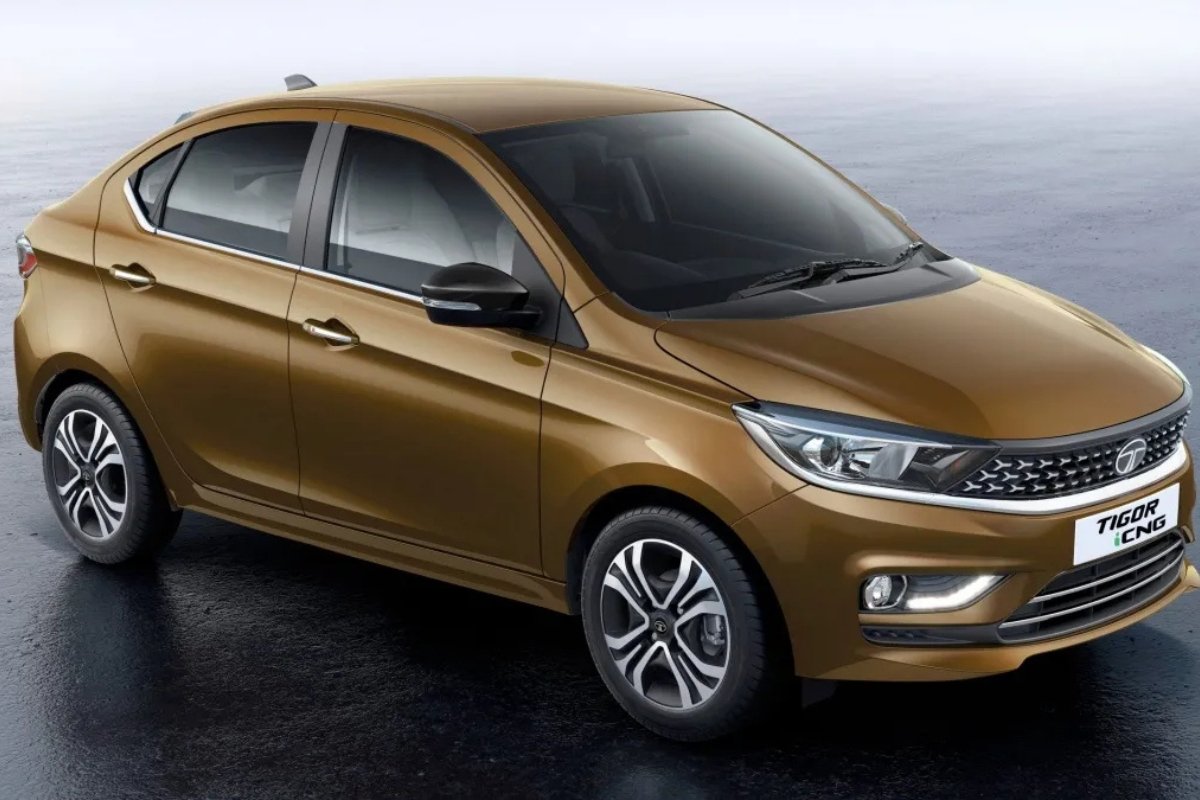 Tata Tiago CNG AMT ₹6.60 लाख में लॉन्च, फैमिली कार के लिए बेस्ट ऑप्शन