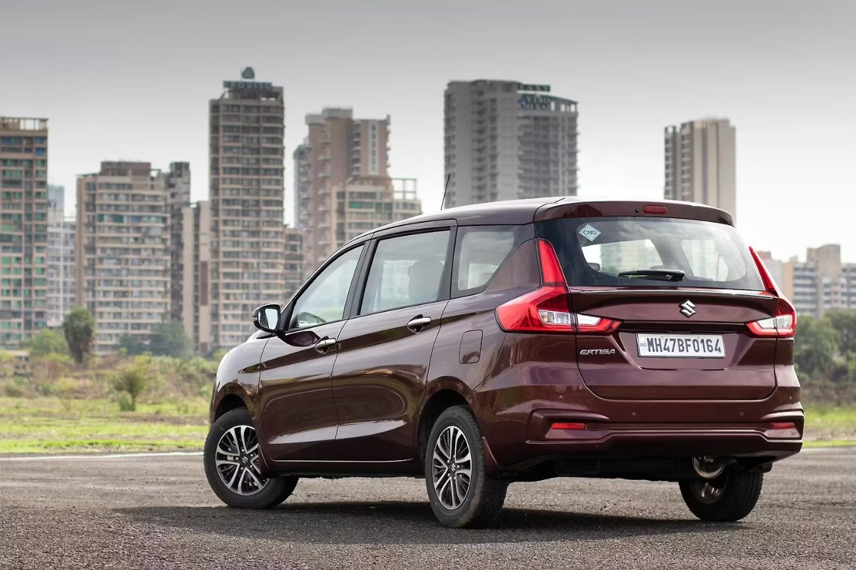 Maruti Ertiga: ₹8.69 लाख में 7 सीटर फैमिली कार जो दे 20.3kmpl माइलेज का भरोसा