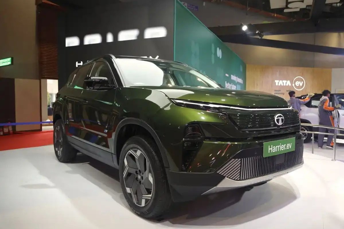 Tata Harrier EV: ₹30 लाख में 622 KM रेंज वाली इलेक्ट्रिक SUV का दमदार अंदाज़