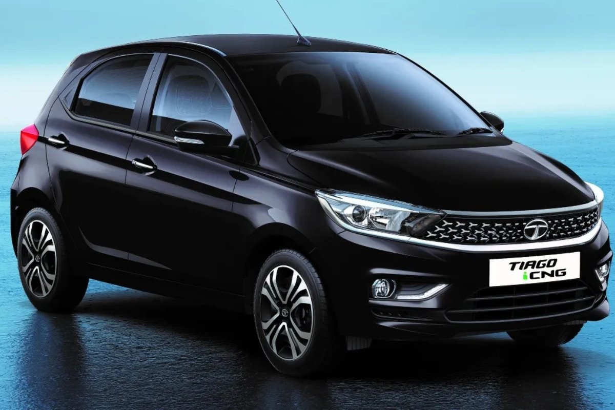 Tata Tiago CNG AMT Rs 6.60 लाख में लॉन्च, फैमिली कार के लिए बेस्ट ऑप्शन
